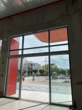 Mẫu Cửa Nhôm Kính 04