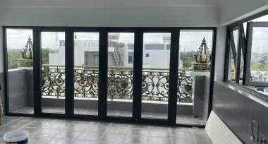 Mẫu Cửa Nhôm Kính 02