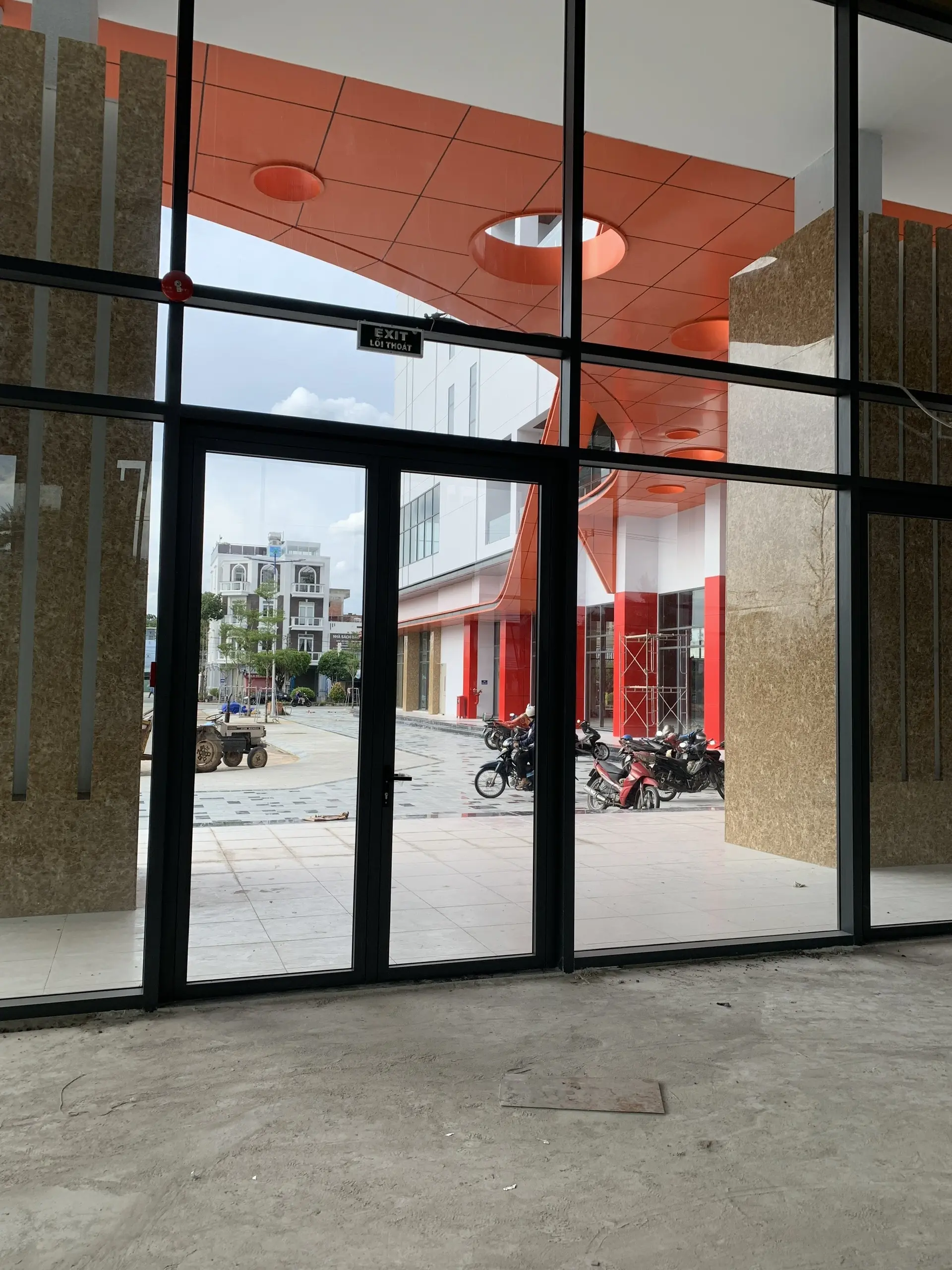 Mẫu Cửa Nhôm Kính 04